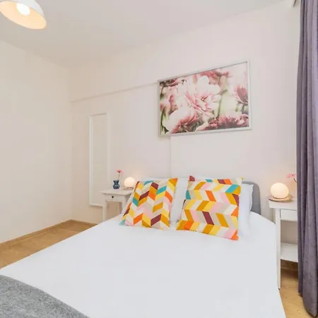 Gorgeous Flat With Shared Pool In Kepez * Antália