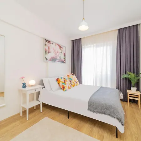 Gorgeous Flat With Shared Pool In Kepez דירה