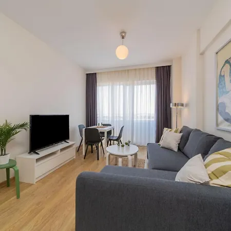 Gorgeous Flat With Shared Pool In Kepez * אנטליה